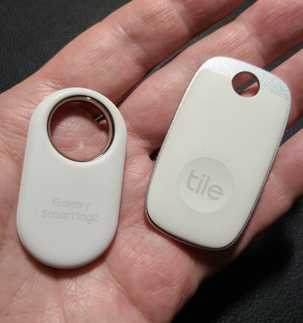 Samsung SmartTag2, vs. Tile: A side-by-side field comparison.